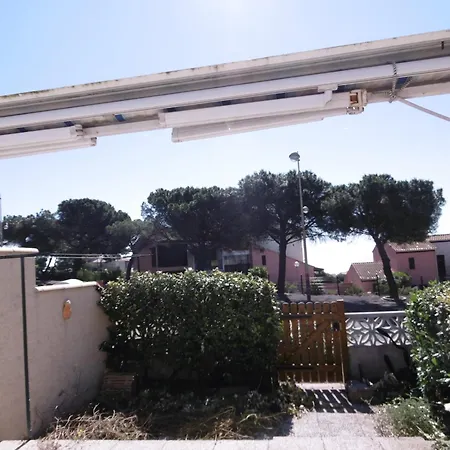 Pavillon T2 Mezzanine - Climatisation - Veranda - Parking - Piscine - 6 Pers - Fr-1-795-40 * Fleury (Aude)